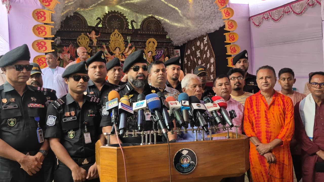 দুর্গাপূজা ঘিরে নীলফামারীর ৮১২ মণ্ডপে এসআরবি-১৩-এর বিশেষ নিরাপত্তা